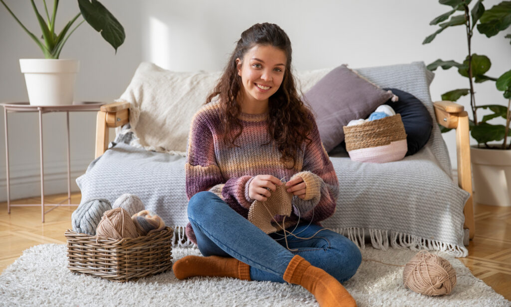 Wollmatten made from natural wool displayed in a cozy interior setting